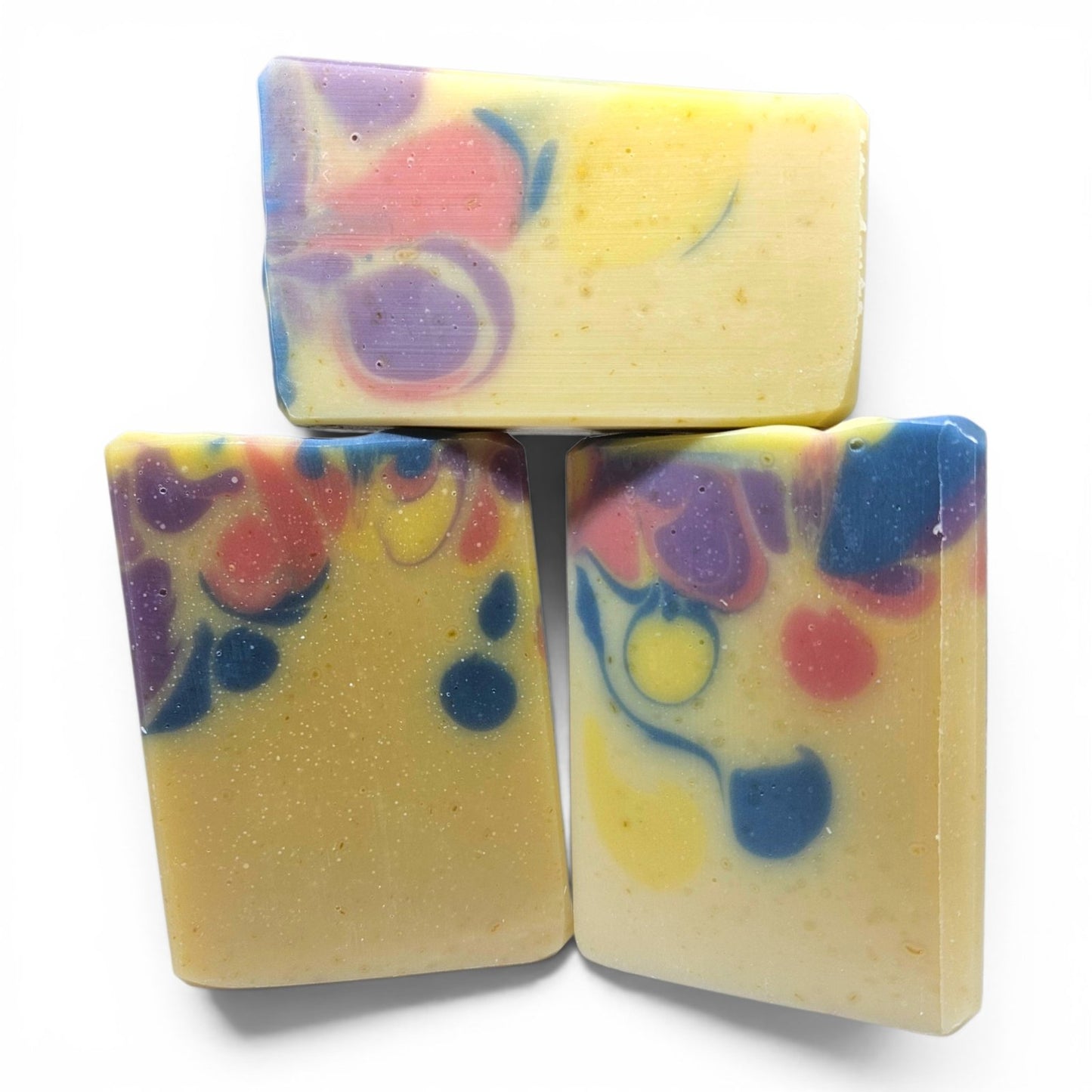 Sabon Na May 50% EVOO, Calendula infusion, Carabao's milk, at Colloidal oatmean