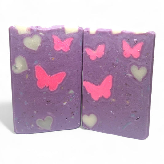 Ang Sabon Na May Hemp seed oil, Carabao's milk at Brazilian purple clay